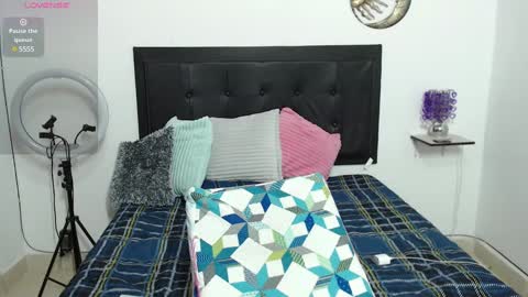 IRIS online show from 02-05-25, 02:51