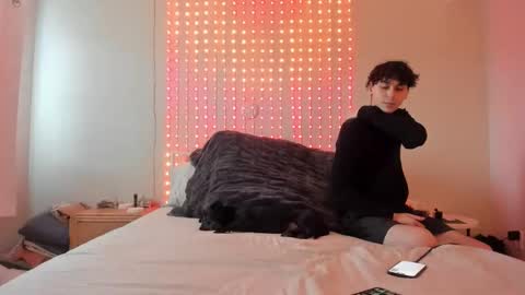 Snapshot of iris_roslin chatting on 05-31-26, 11:17 Iris 3 online show from 05-31-26, 11:17