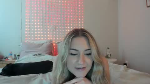 Snapshot of iris_roslin chatting on 06-07-26, 12:04 Iris 3 online show from 06-07-26, 12:04