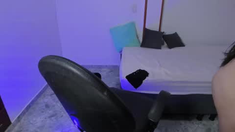 Snapshot of iris_torrez chatting on 03-06-25, 08:48 Iris online show from 03-06-25, 08:48