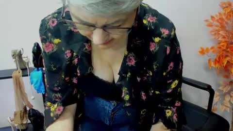 I R I S online show from 01-14-25, 10:59