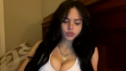 Snapshot of irisbabyyyyyyy chatting on 04-25-26, 03:42 irisbabyyyyyyy online show from 04-25-26, 03:42