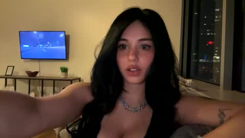 Snapshot of irisbabyyyyyyy chatting on 07-20-26, 04:16 irisbabyyyyyyy online show from 07-20-26, 04:16