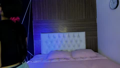 Snapshot of irisfyre chatting on 06-04-26, 12:22 Iris Fyre online show from 06-04-26, 12:22