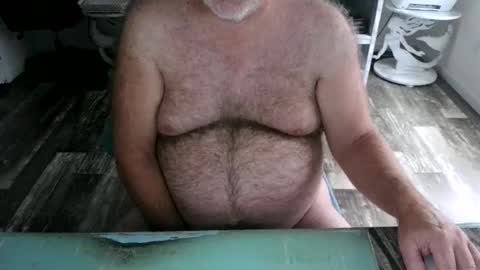 Snapshot of irishdudeloveoib chatting on 12-29-24, 01:28 Irishdudelove online show from 12-29-24, 01:28