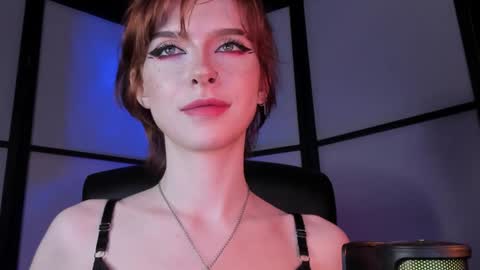 Miss Iris Fansly Miss Iris new inst.  online show from 12-10-24, 09:23