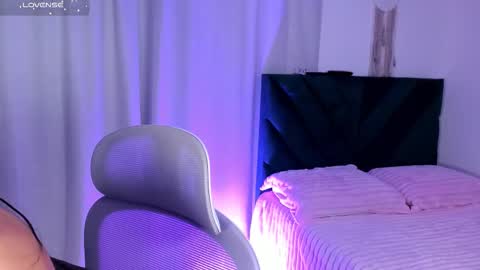 Snapshot of irismoira chatting on 02-14-26, 11:07 Iris Moira online show from 02-14-26, 11:07