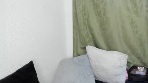 Snapshot of iriss_25 chatting on 02-24-25, 06:15 iris online show from 02-24-25, 06:15