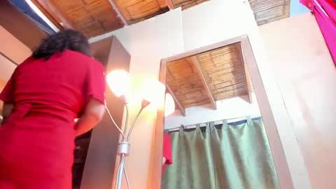 Snapshot of iriss_25 chatting on 03-12-25, 03:18 iris online show from 03-12-25, 03:18