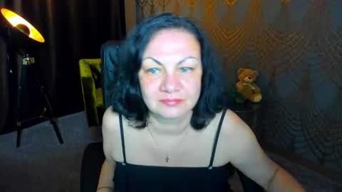 Snapshot of irissmoon1 chatting on 07-17-26, 06:02 Iris online show from 07-17-26, 06:02