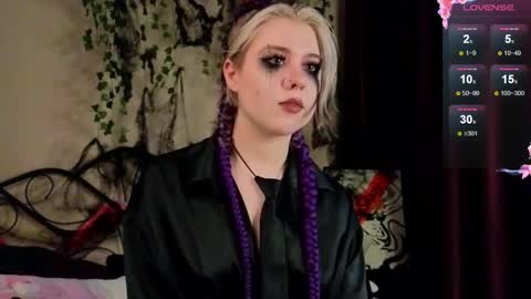 I am Cutie Iris3 online show from 10-31-25, 10:27