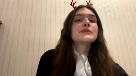 irisss31 online show from 12-08-24, 05:01