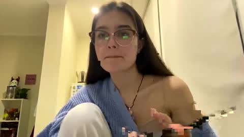 irisss31 online show from 05-13-26, 07:00