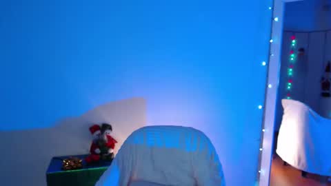 Snapshot of irisvelez chatting on 12-19-25, 11:23 Iris online show from 12-19-25, 11:23