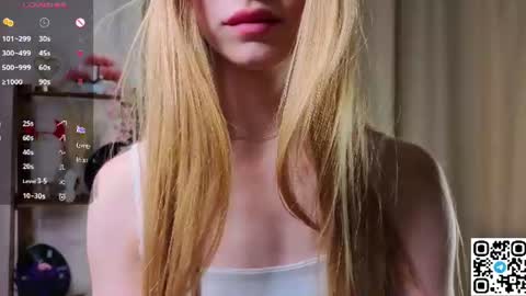Snapshot of irmgardwoodfolk chatting on 06-15-26, 11:01 Alexa online show from 06-15-26, 11:01