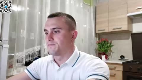 Snapshot of iron_mast chatting on 04-12-26, 07:08 Anton online show from 04-12-26, 07:08