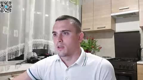 Snapshot of iron_mast chatting on 04-14-26, 07:09 Anton online show from 04-14-26, 07:09