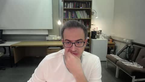 Snapshot of ironchrome chatting on 11-12-25, 08:37 IronChrome online show from 11-12-25, 08:37