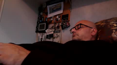 Snapshot of ironkokkk chatting on 10-14-25, 03:57 Ironkokkk online show from 10-14-25, 03:57