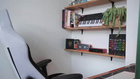 Sam online show from 04-15-26, 04:25