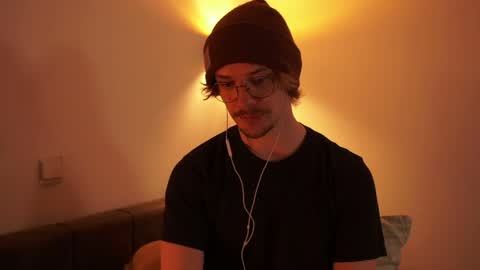 Sam online show from 04-19-26, 08:11