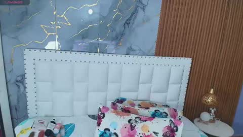 Sandy  online show from 02-26-25, 12:25