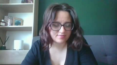 Snapshot of irresistibleparis chatting on 05-28-26, 05:38 Paris online show from 05-28-26, 05:38