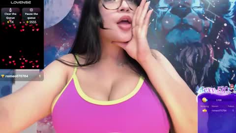 Snapshot of is_candy_west_ chatting on 02-26-25, 09:58 Dani online show from 02-26-25, 09:58
