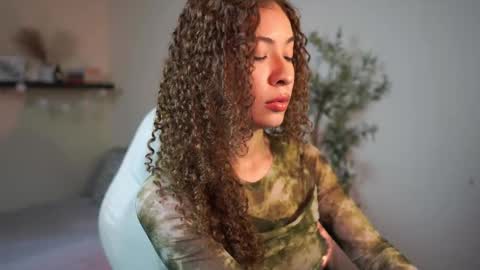 isa_____ online show from 03-29-26, 08:09