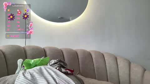 Snapshot of isa__fox_1 chatting on 05-06-26, 04:12 Isabella online show from 05-06-26, 04:12