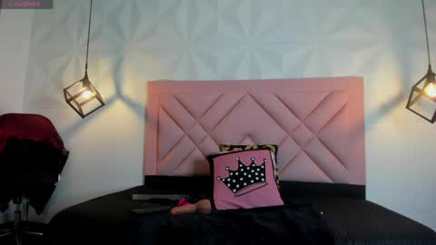 Snapshot of isa_cute_1 chatting on 05-25-26, 08:04 ISABELLA online show from 05-25-26, 08:04