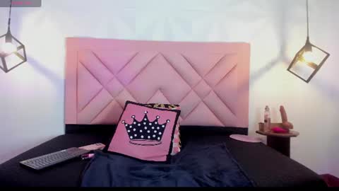 Snapshot of isa_cute_1 chatting on 06-10-26, 08:19 ISABELLA online show from 06-10-26, 08:19