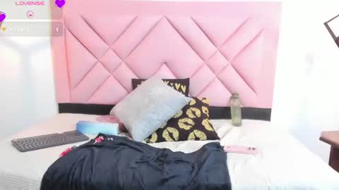 Snapshot of isa_cute_1 chatting on 07-09-26, 07:40 ISABELLA online show from 07-09-26, 07:40