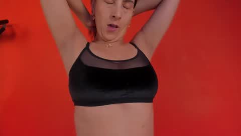 Isabella online show from 02-16-25, 10:43