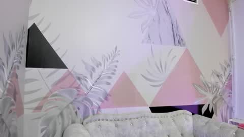    online show from 03-08-25, 10:22