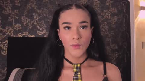 Snapshot of isa_little_star chatting on 03-06-25, 01:03 Isa online show from 03-06-25, 01:03