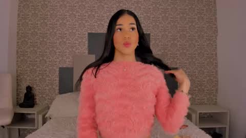 Snapshot of isa_little_star chatting on 10-18-25, 12:50 Isa online show from 10-18-25, 12:50