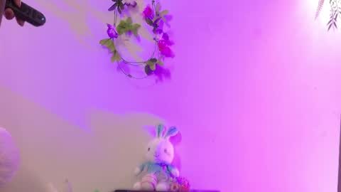 Isabella        online show from 04-06-26, 11:05