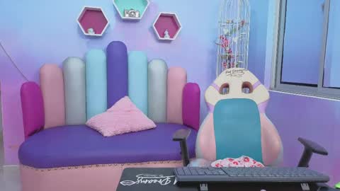 Isaa Skinny  online show from 04-16-26, 04:02