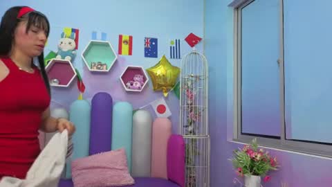 Snapshot of isaa_skinnyy chatting on 08-02-26, 03:38 Isaa Skinny online show from 08-02-26, 03:38