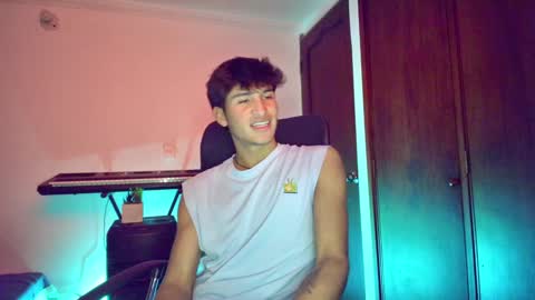 isaac online show from 01-03-25, 04:33