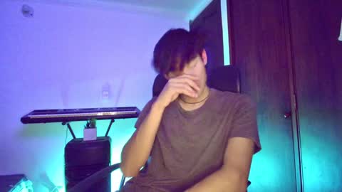 isaac online show from 01-11-25, 12:44