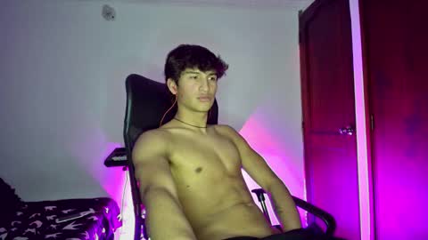 isaac online show from 02-01-25, 04:14