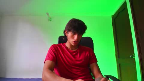 isaac online show from 09-26-25, 05:39