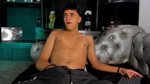 Isaac  online show from 12-16-25, 08:25