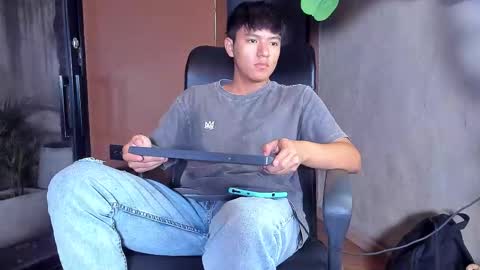 Snapshot of isaac_grimm chatting on 01-16-26, 03:10 isaac_grimm online show from 01-16-26, 03:10