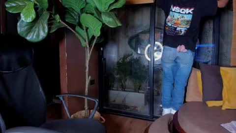 isaac_grimm online show from 04-07-26, 02:56