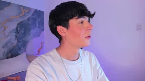 Snapshot of isaac_kurtt chatting on 11-12-25, 08:30 Isaac Kurtt online show from 11-12-25, 08:30