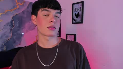 Snapshot of isaac_kurtt chatting on 12-15-25, 07:40 Isaac Kurtt online show from 12-15-25, 07:40