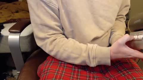 isaac online show from 01-26-25, 06:16